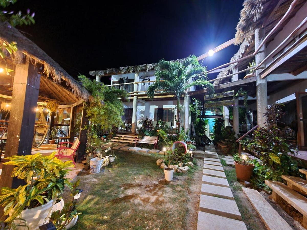 Hotel Don Panchon Y Maruxa à Holbox Extérieur photo