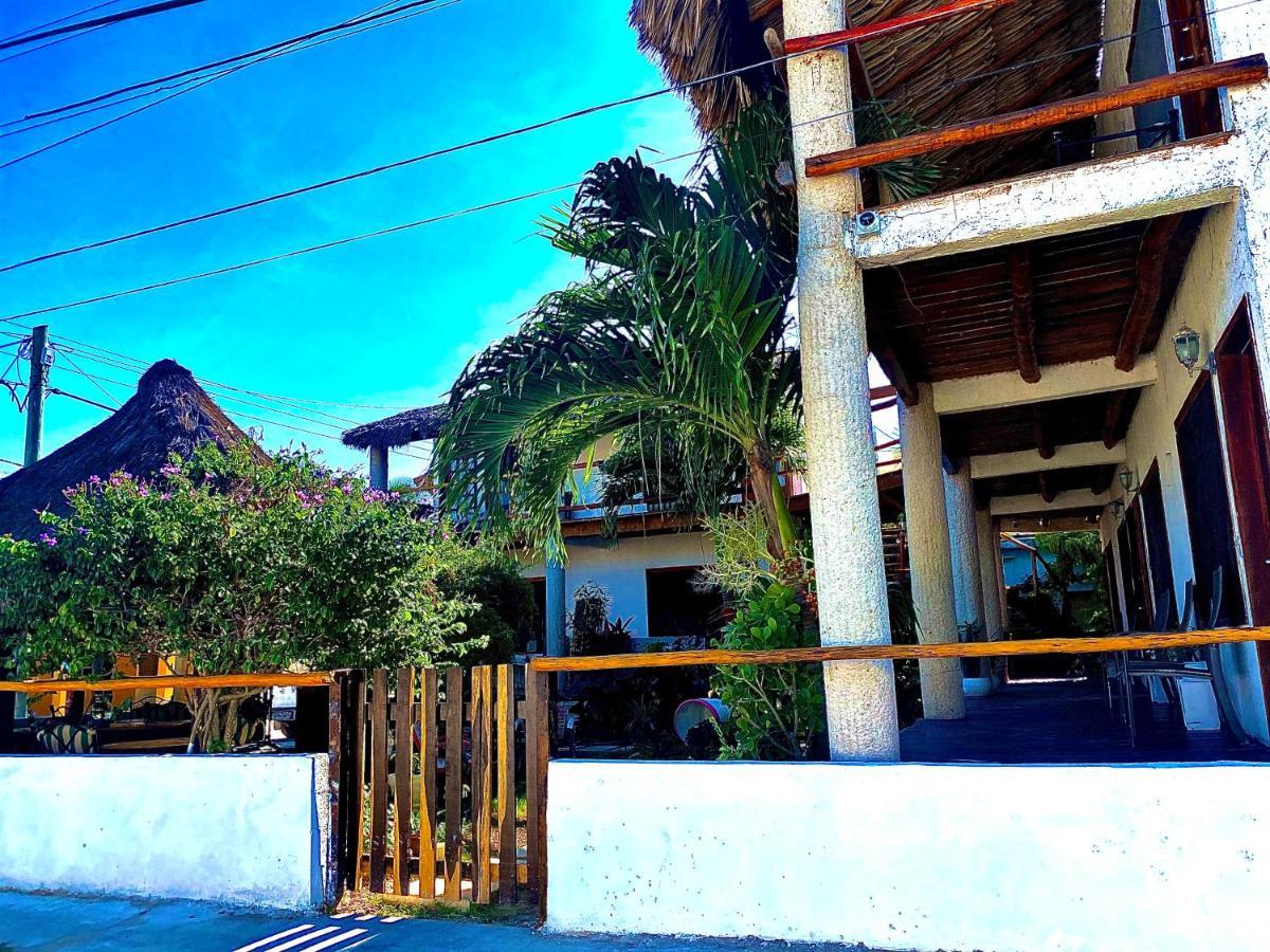 Hotel Don Panchon Y Maruxa à Holbox Extérieur photo